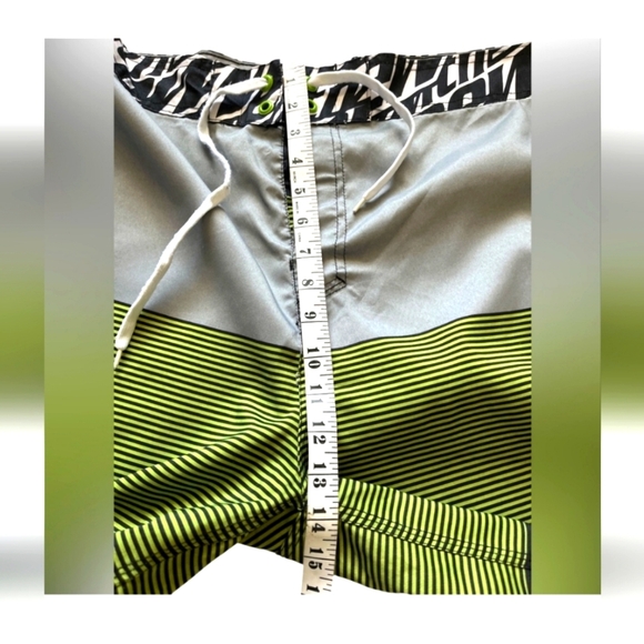 Mountain Dew Board Shorts Men's Green Striped Swim Trunks Size 38 - Picture 7 of 10